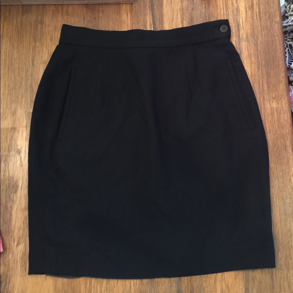 ((798). Georgio Armani skirt.  Size 38/4